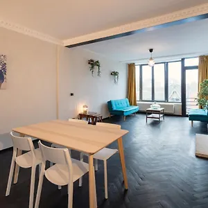 Charming And Spacious Center , Anvers Belgique